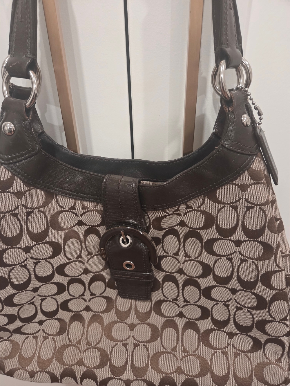 Coach Beige Signature Canvas Shoulder Bag with Dark Brown Trim - Picture 2 of 7